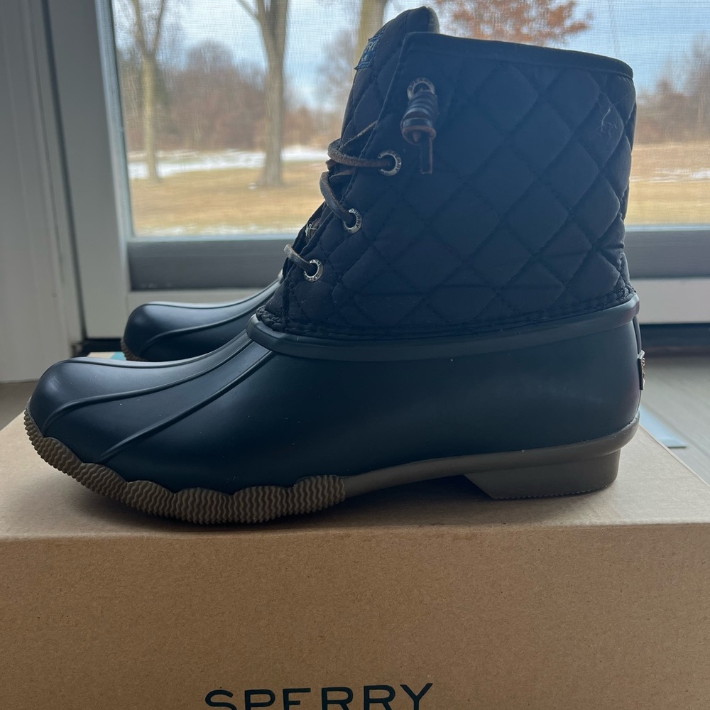 Women's Black Saltwater Quilted Duck Boot
